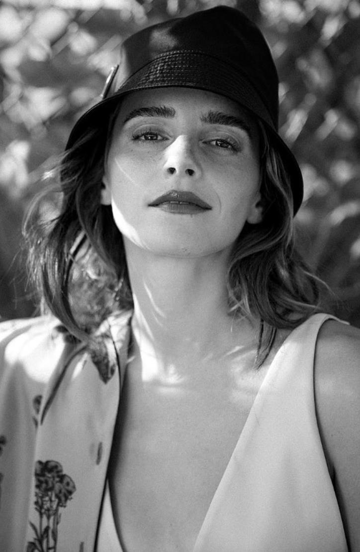 EmTbXJDv Imagine CEI and Pegging by Emma Watson 16.png